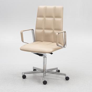 EOOS, a "Leadchair" swivel chair, Walter Knoll, Germany.