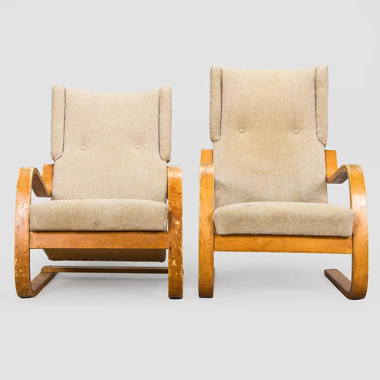 Alvar Aalto, Fåtöljer, 2 st, modell A35 och A36 O.Y. Huonekalu- ja Rakennustyötehdas A.B. 1940/1950-tal.