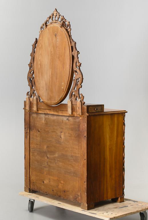 SPEGELBYRÅ, Nyrokoko, 1800-talets andra hälft.