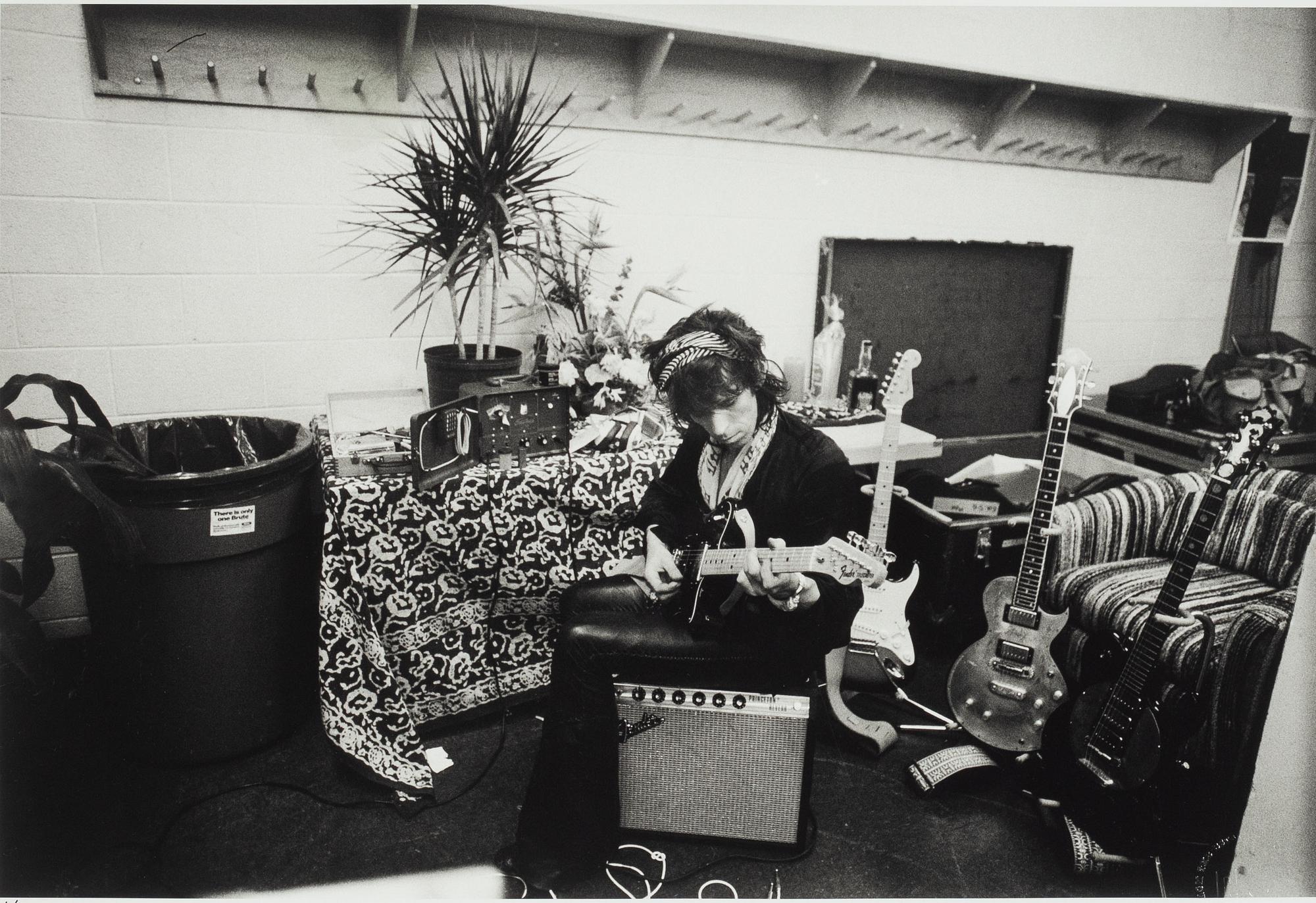 Ken Regan, "Keith Richards dressing room, Boston",  1975.