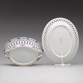 A Russian chesnut basket and stand, Imperial Porcelain Manufactory, St Petersburg, period of Alexander I (1801-25).