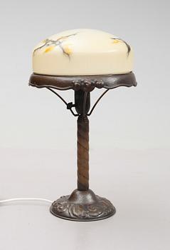 BORDSLAMPA, s k strindbergslampa, 1900-talets första hälft.