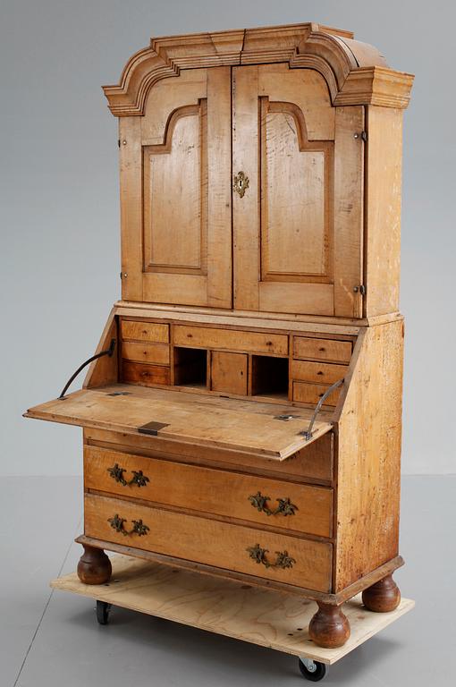SKRIVSKÅP, senbarock 1700-tal.