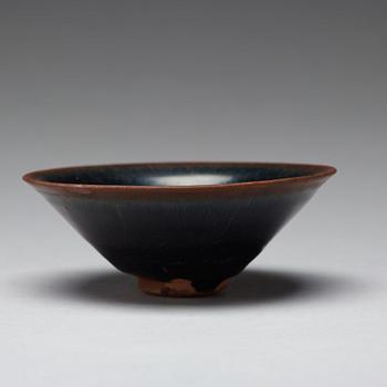 SKÅL, keramik. Songdynastin (960-1279).