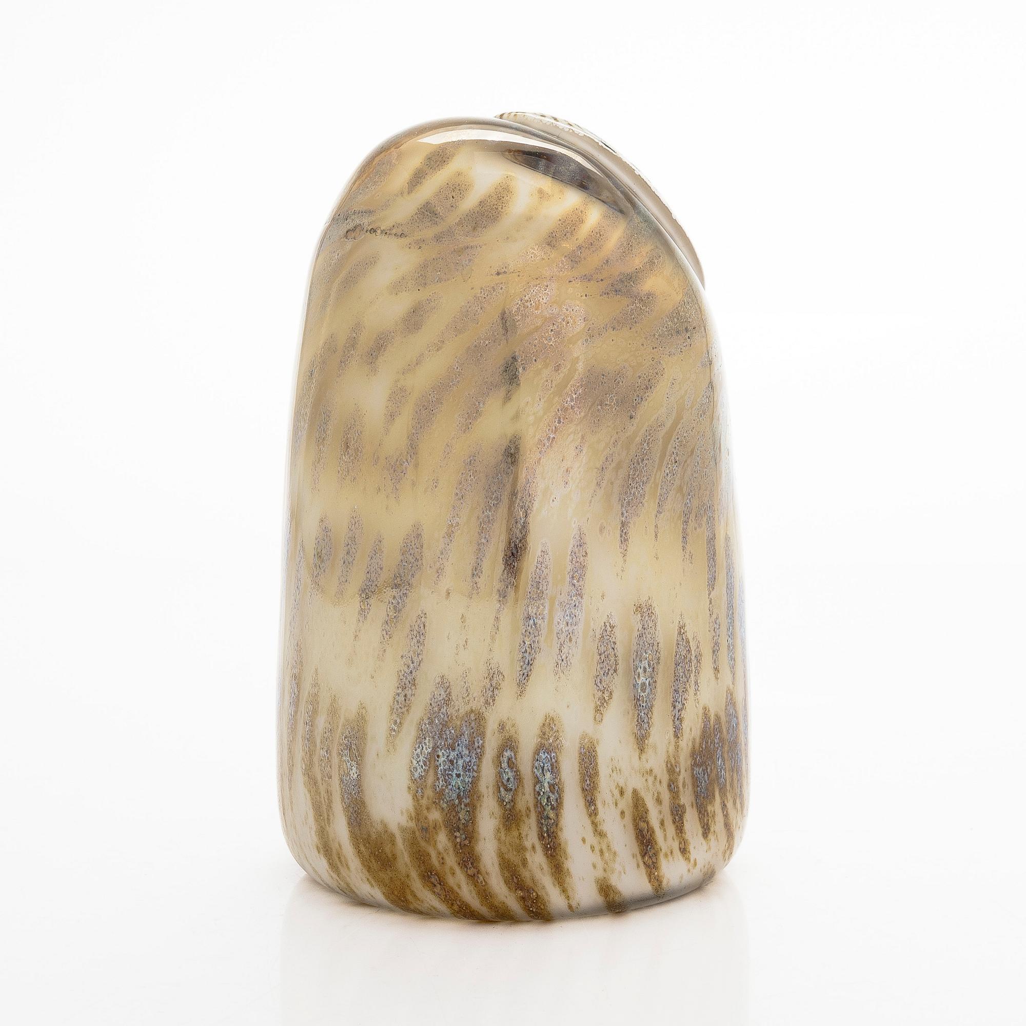 Oiva Toikka, An 'Eagle Owl' glass bird, signed Oiva Toikka Nuutajärvi Notsjö.