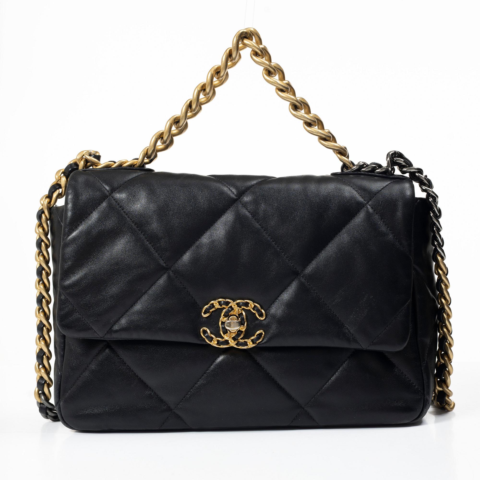 Chanel, väska, "19 Medium Flap Bag", 2021.