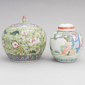 Two porcelain urns, China, 20th century.