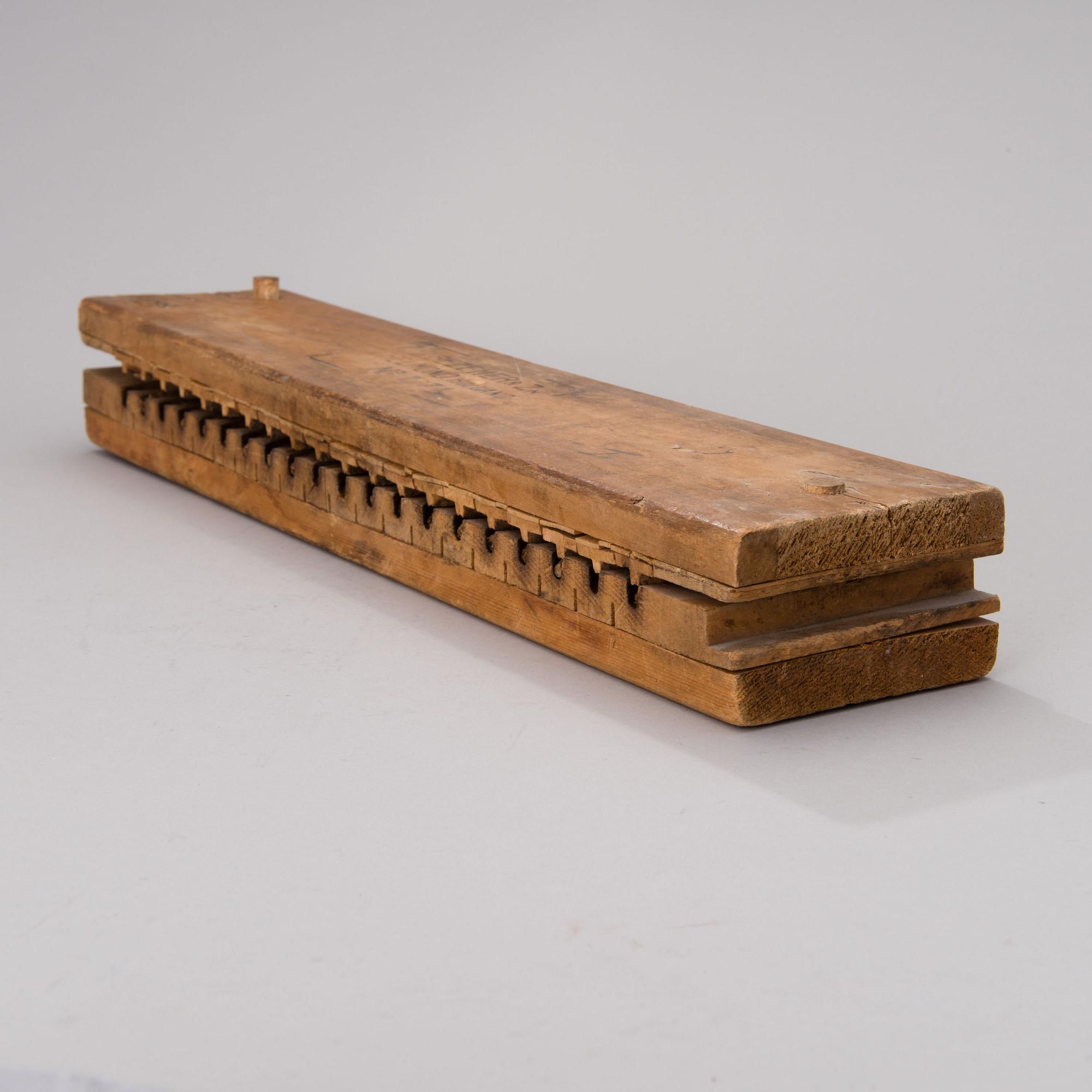 A CIGAR FORM, wood, first half of the 20th century.