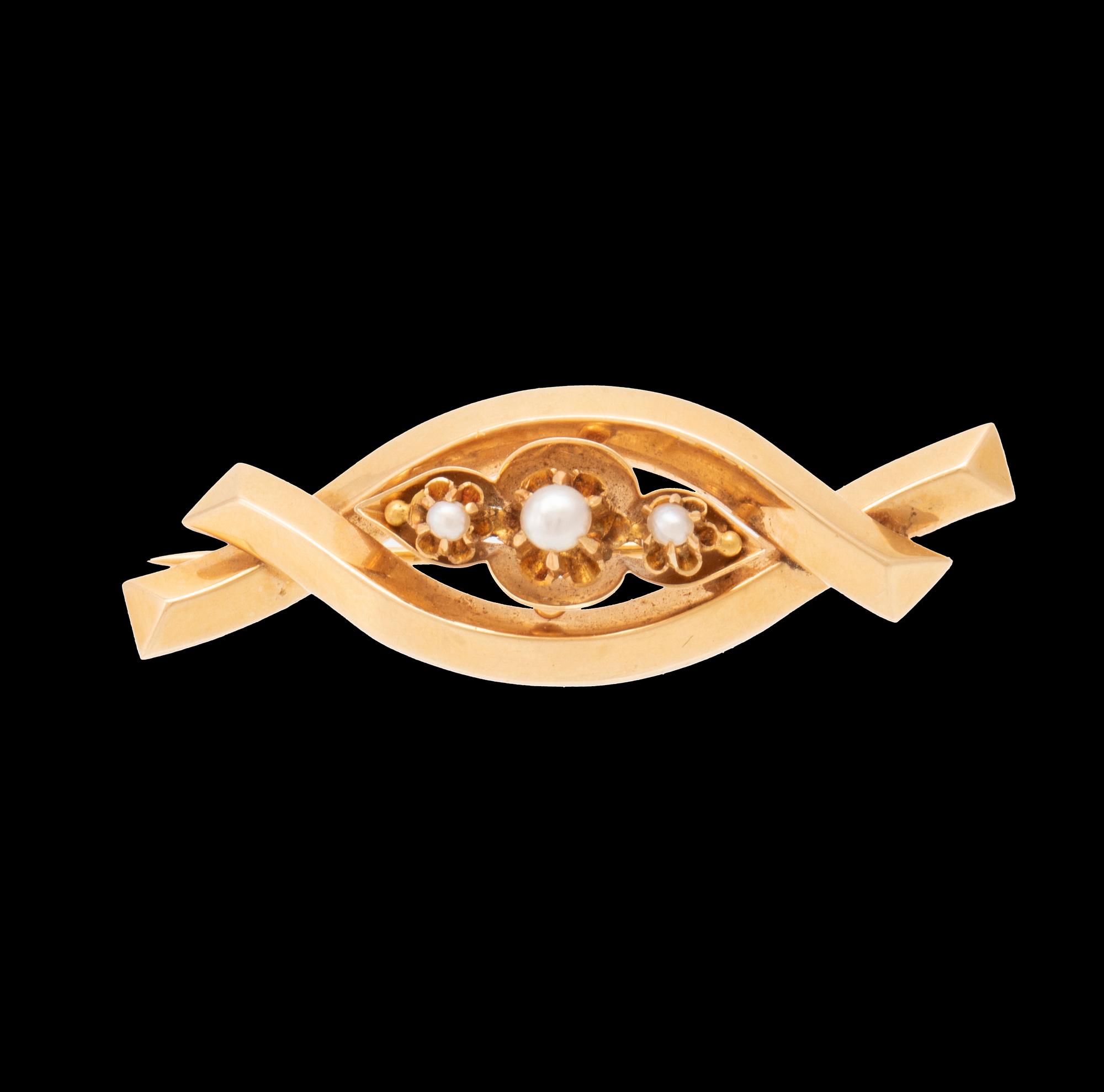 An 18K gold brooch set with seed pearls by G. Dahlgren & Co Malmö 1893.