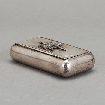 DOSA, silver. H. Pira & Son, Karlskrona år 1900. Vikt ca 100 gram.