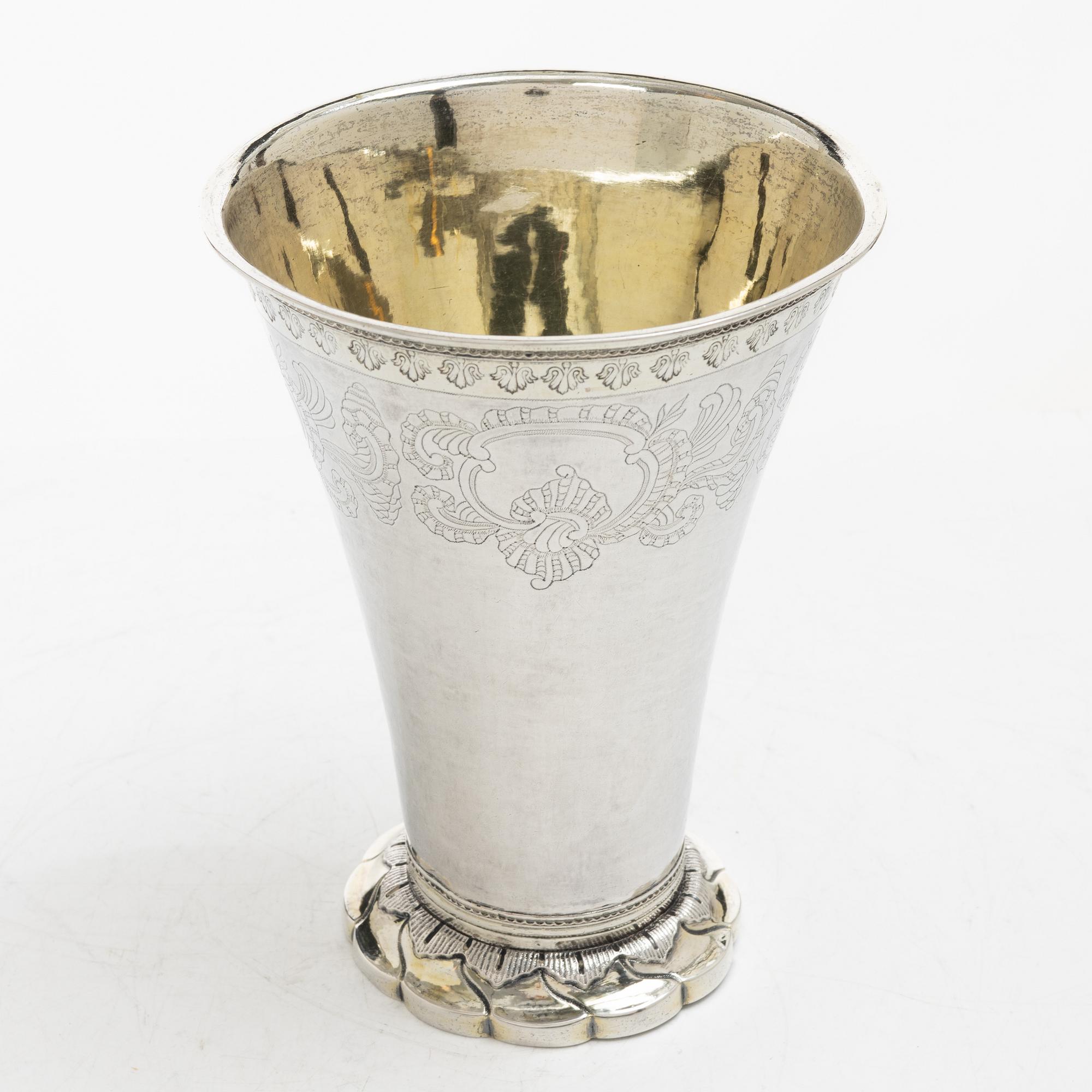 Johan Pettersen, bägare, delvis förgyllt silver, Söderhamn 1766. Rokoko.
