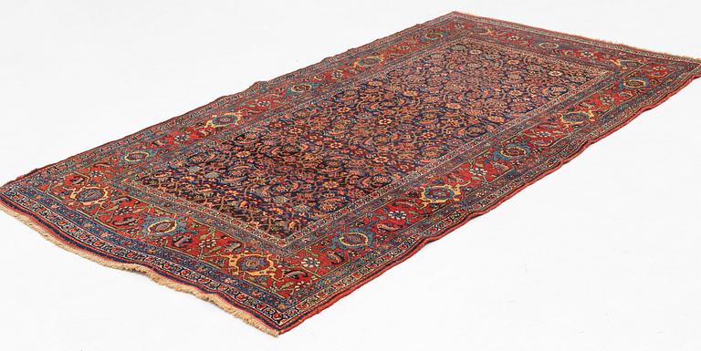 An antique Bidjar carpet, ca 251-260 x 136 cm.