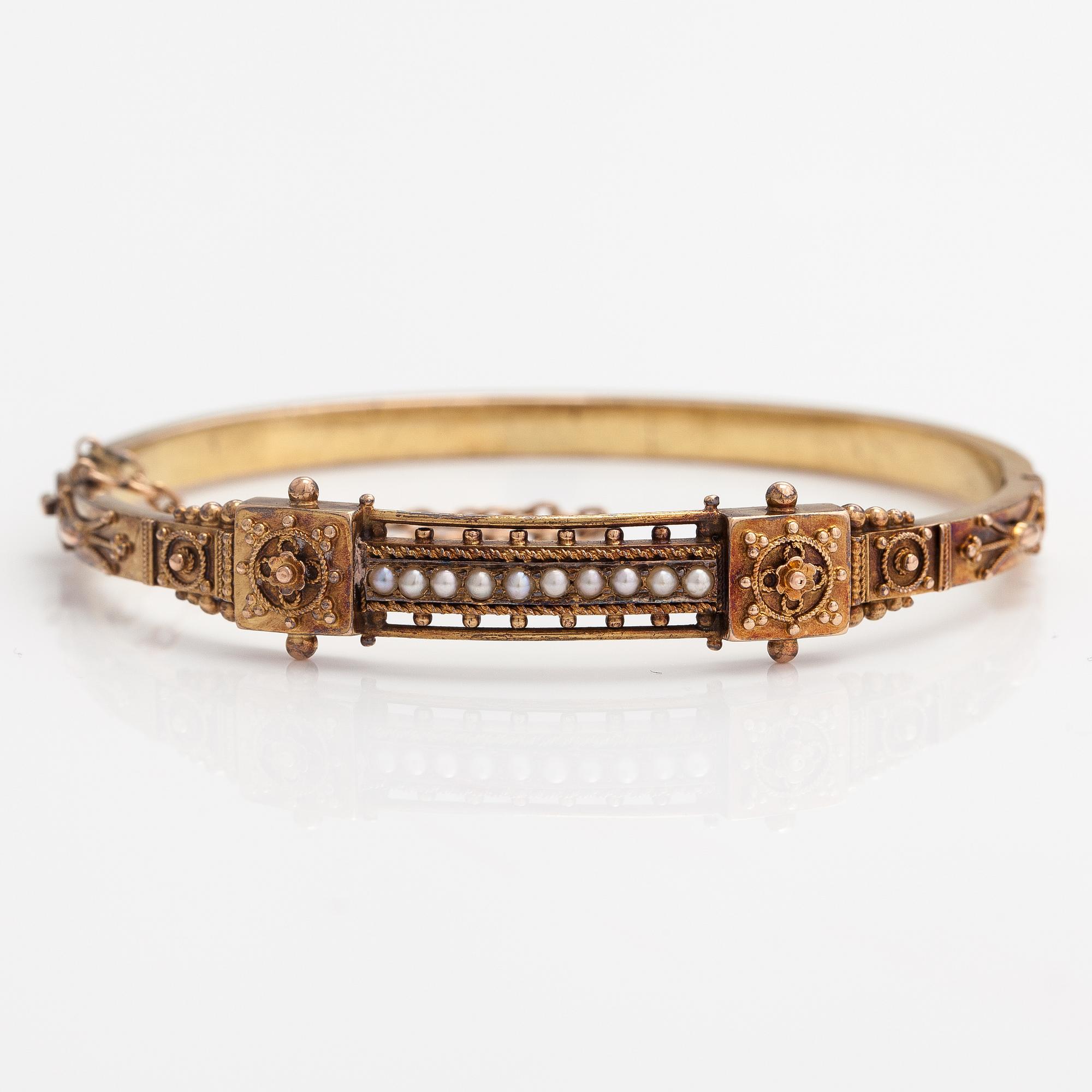 Armband, 14K guld, halvpärlor.