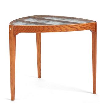 302. Otto Schulz, a Swedish Modern coffee table, Boet, Gothenburg 1940s.