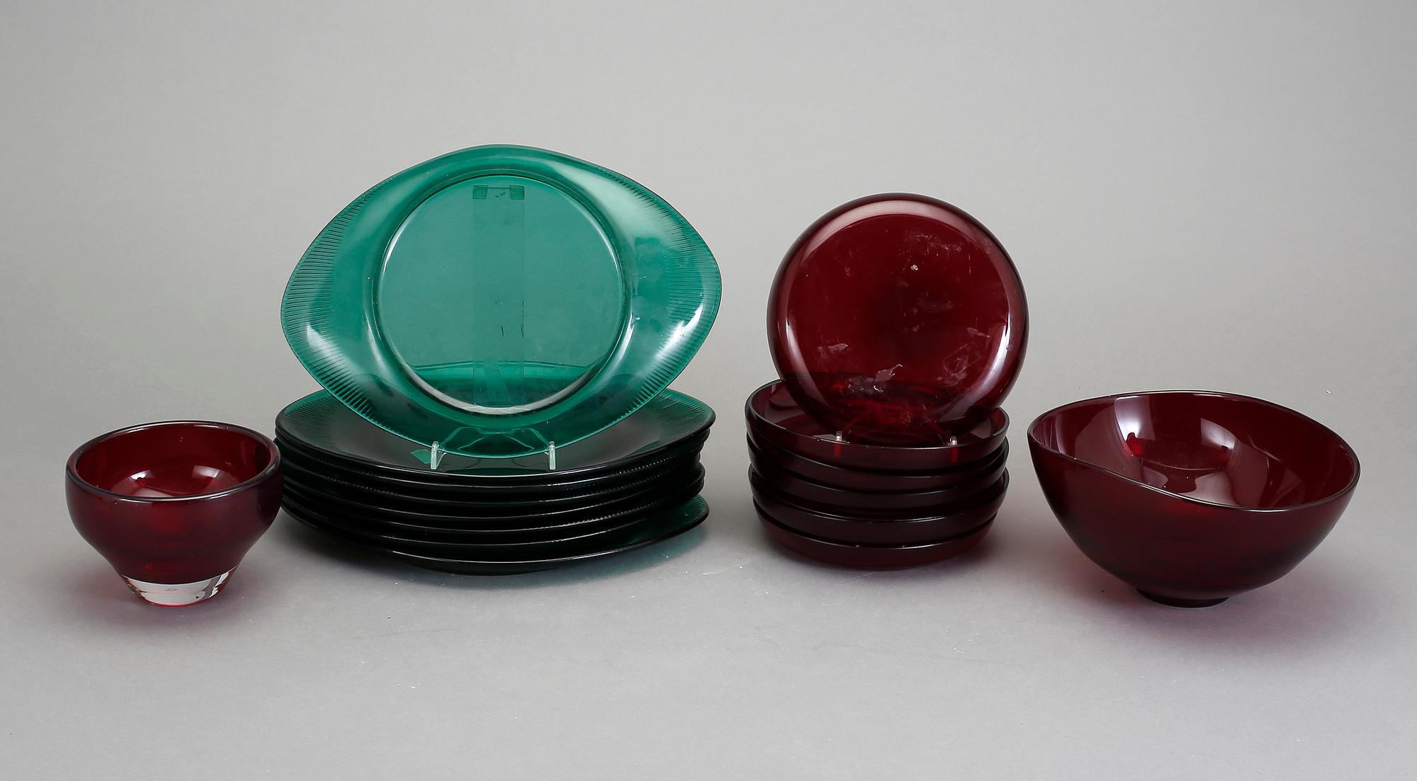 PARTI GLAS, 17 delar. Bl a Reijmyre.