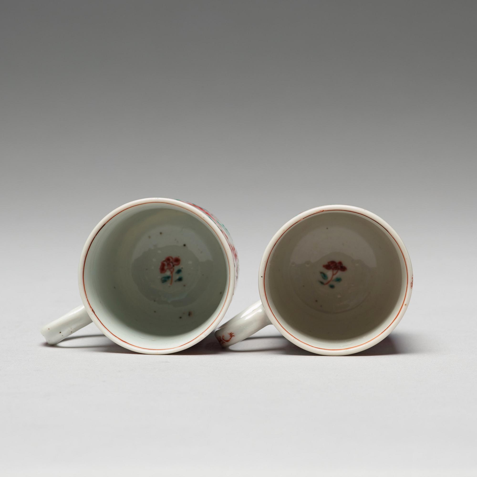 A pair of famille rose cups with dishes, Qing dynasty, Yongzheng (1723-35).