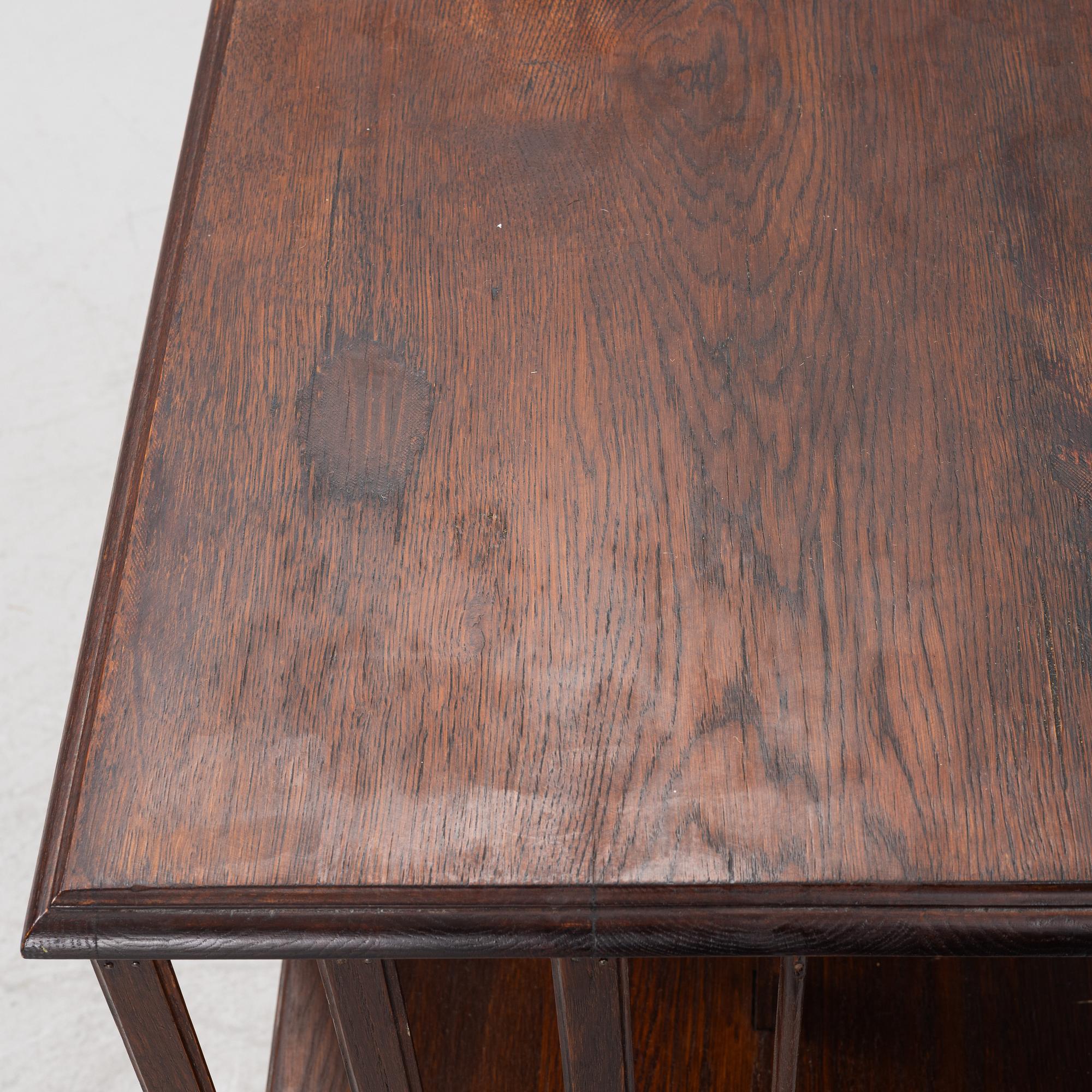 A mahogany book stand, 20th century.