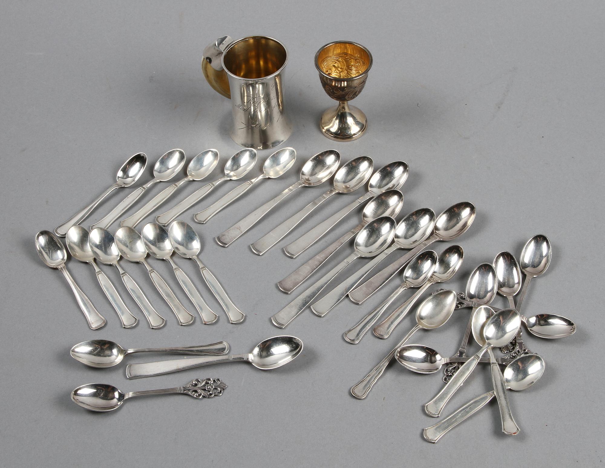 PARTI SILVER, 34 delar, bl a "Rosenholm" GAB samt CG Hallberg, 1900-tal. Tot ca 500 g.