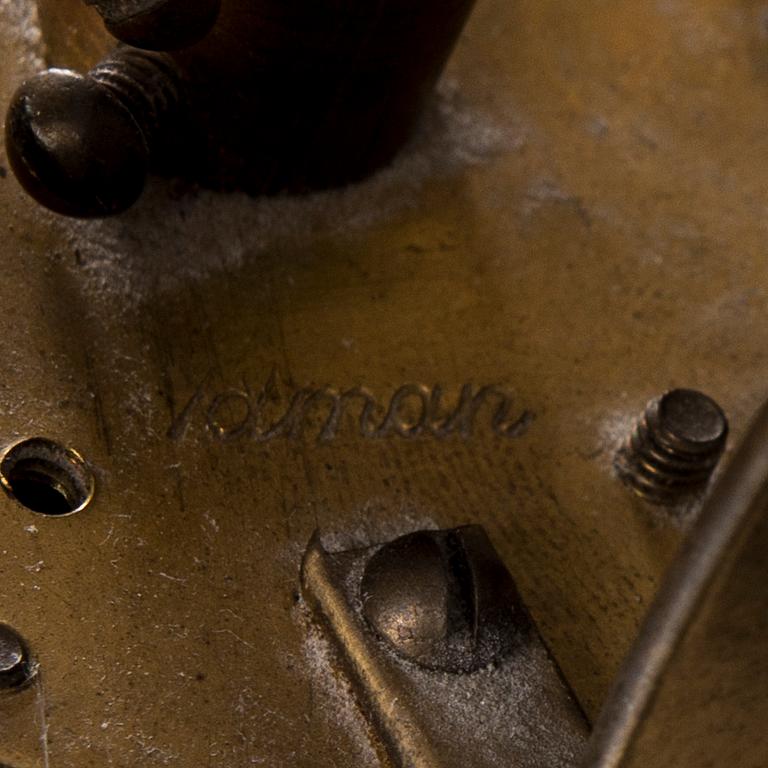 TAKKRONA, K1-43, Idman, Mauri Almari, 1900-talets mitt. Höjd ca 73 cm.