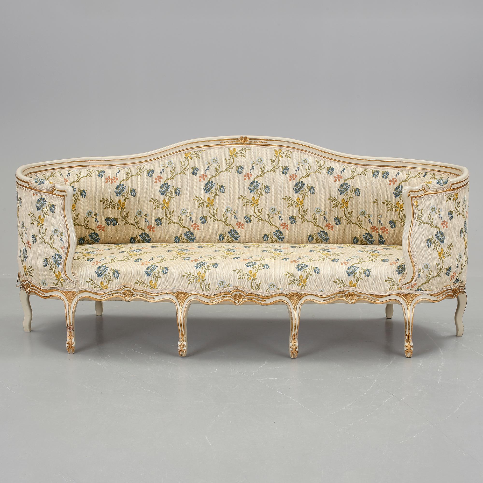 BADKARSSOFFA, rokokostil, 1900-talets första hälft.