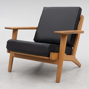 Hans J Wegner, a lounge chair, 'GE 290', Getama, Gedsted, Denmark.