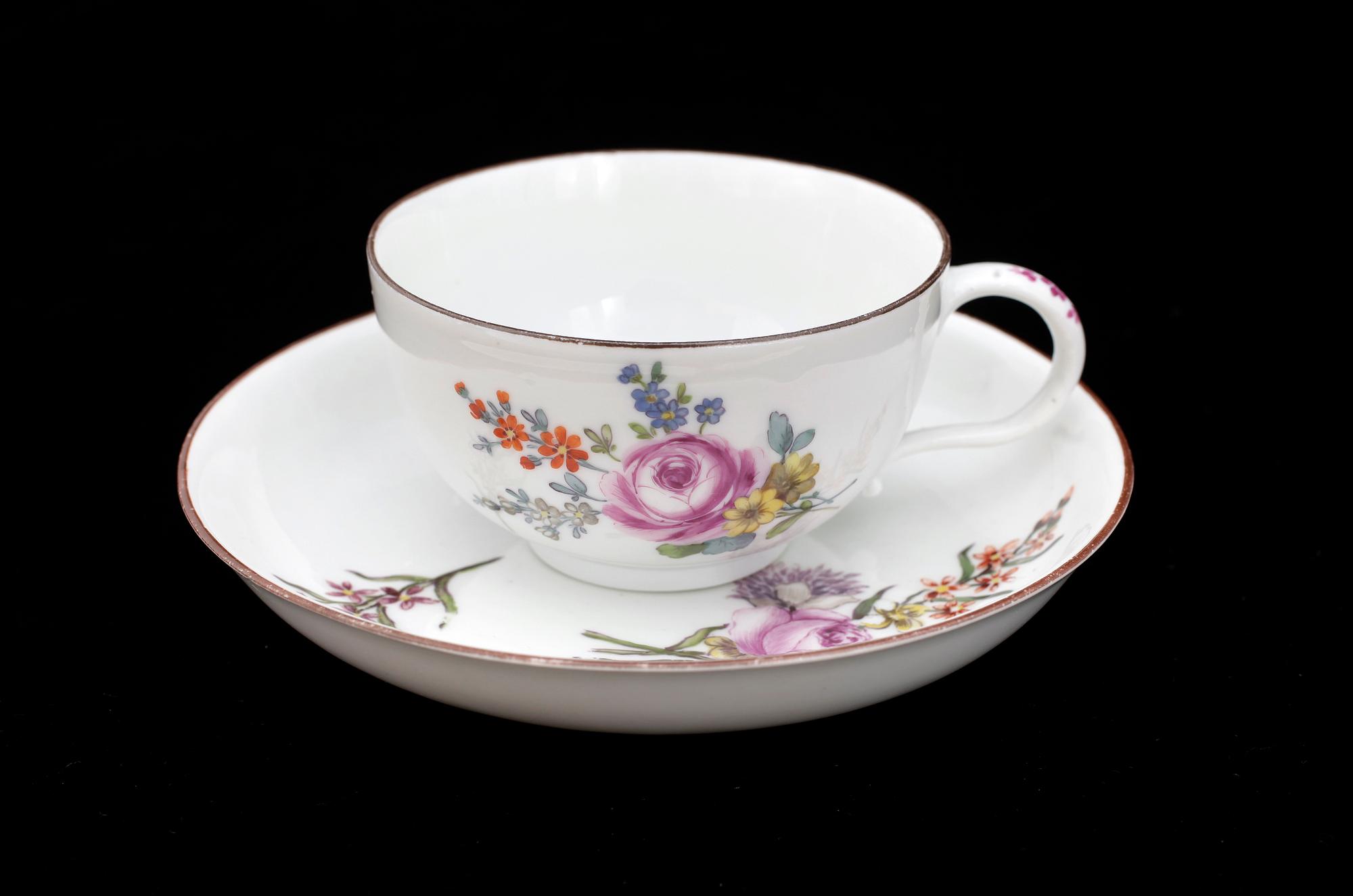 KOPPAR med FAT, 6 st, porslin, Meissen, Marcolinis period (1774-1815).