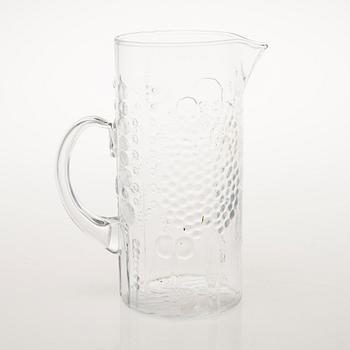 OIVA TOIKKA, a 13-piece 'Flora' glassware for Nuutajärvi Notsjö. In production 1966-1991.