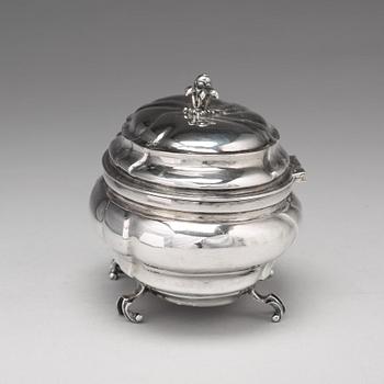 A Swedish 18th century Gustavian silver sugar-casket, mark of Niclas Warneck, Karlstad 1755.