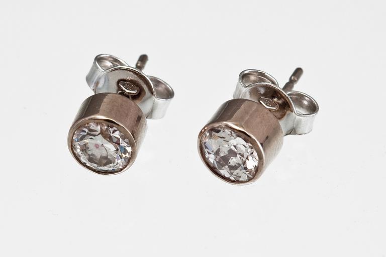 DIAMOND EAR STUDS.