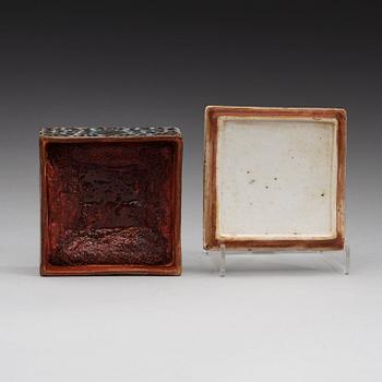 ASK med LOCK, porslin. Qing dynastin (1644-1912).