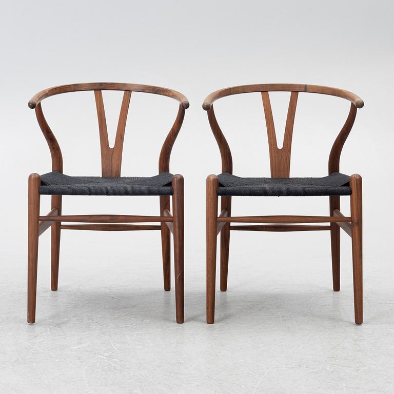 Hans J. Wegner, eight model CH 24 armchairs Carl Hansen & son.