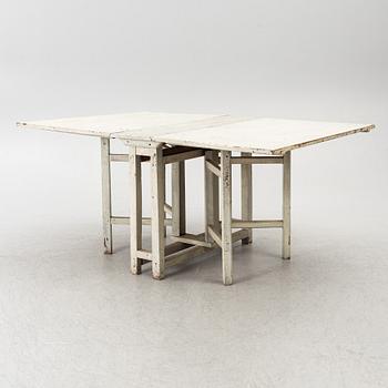 Drop-leaf table, 19th century.