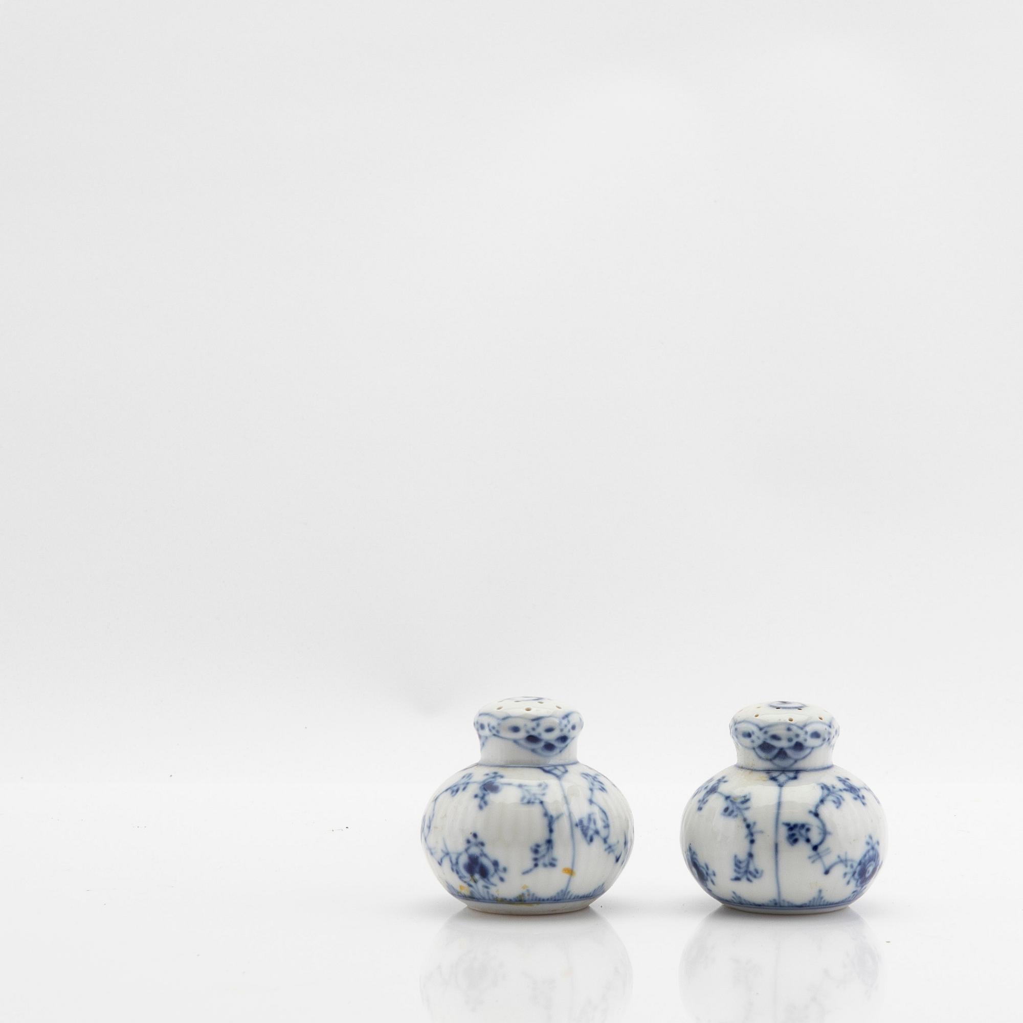 Service, 46 pieces, porcelain, Blue Fluted "Full Lace" and "Half Lace", Royal Copenhagen, Denmark.