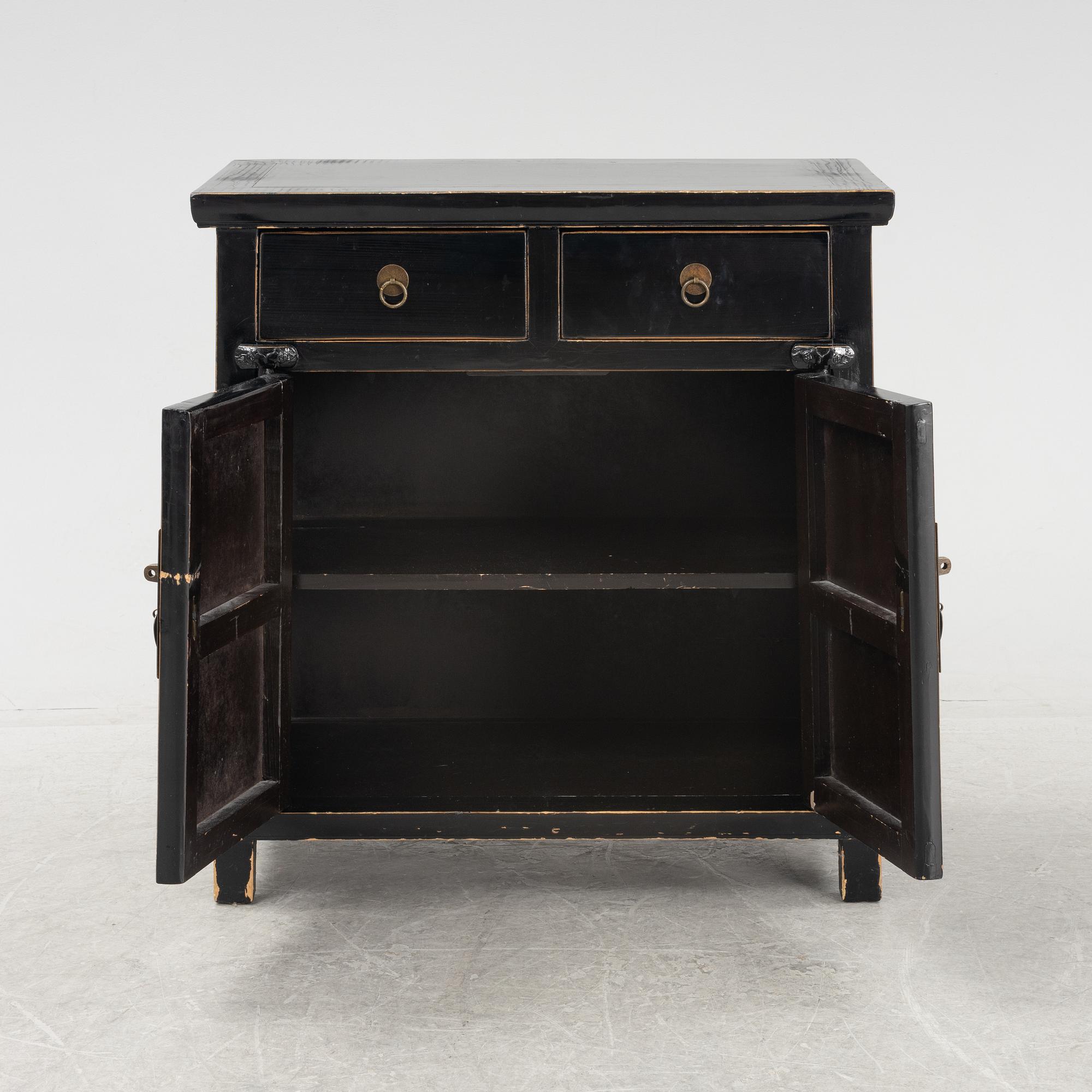 A Chinese cabinet, 20th Century.