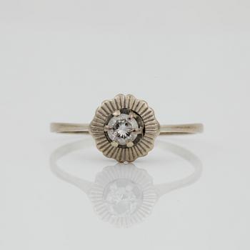 ENSTENSRING, vitguld 18K, 0,3 ct, ostämplad, 1900-tal. Vikt ca 1 gram.