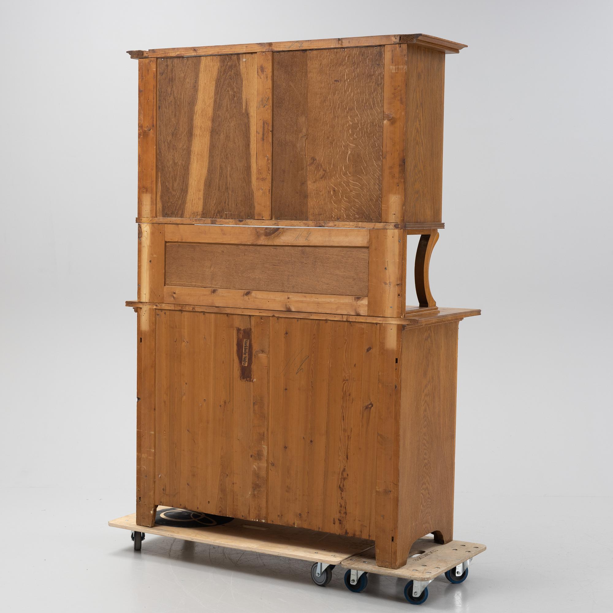 Skåp, Jugend, tidigt 1900-tal.