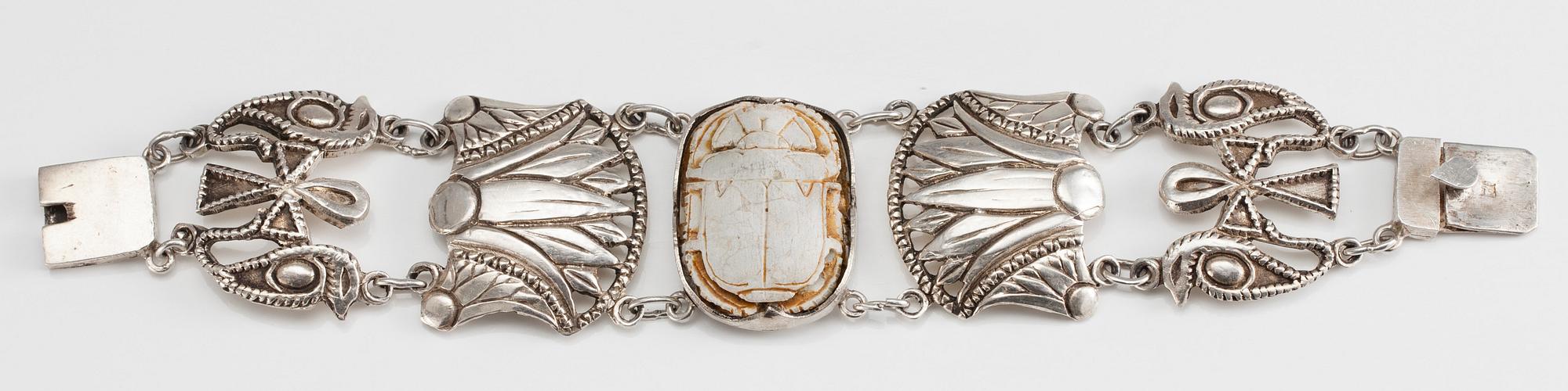 ARMBAND, 2 st, silver, Egypten. 1930-tal. Vikt 114,6 g.