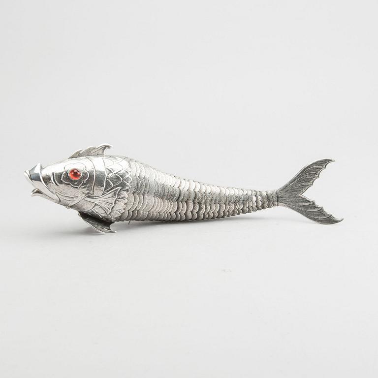 A silver table decoration/odor box possibly Italy 20th century, weight ca 307 gr. lenght ca 31 cm.