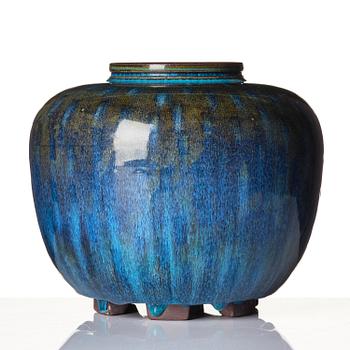 Wilhelm Kåge, a Farsta stoneware urn, Gustavsberg Studio 1958.