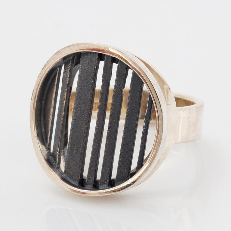 Jorma Laine silver ring.