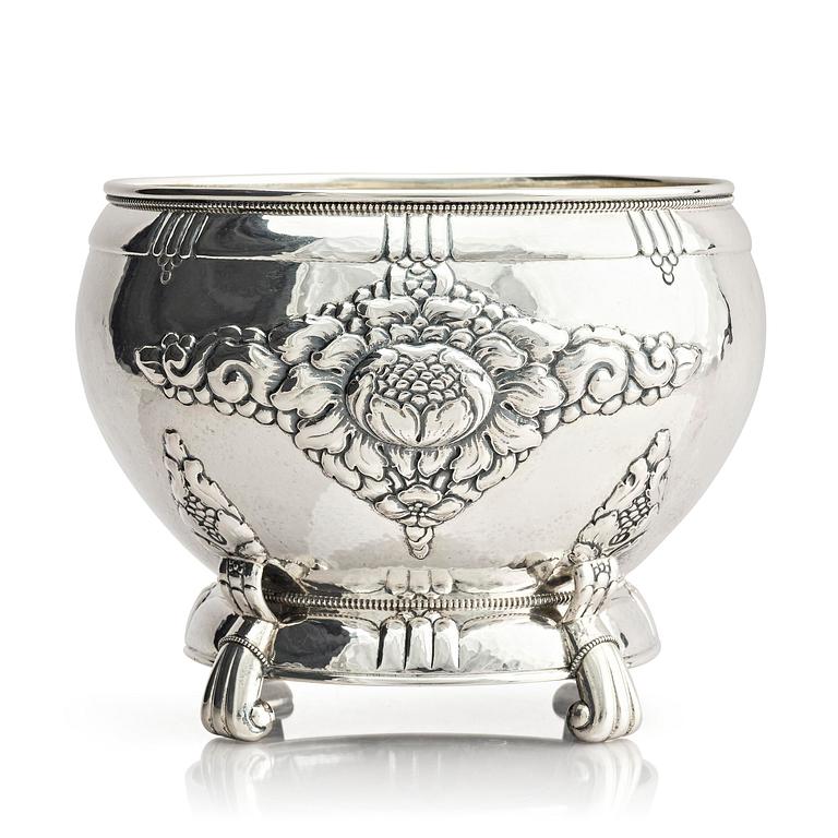A Swedish early 20th century art nouveau silver centerpiece bowl, mark of Karl Anderson, Stockholm 1916.