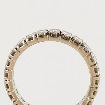 FULL ETERNITY RING, 18K white gold with 24 diamonds approx. 1.20 cts.