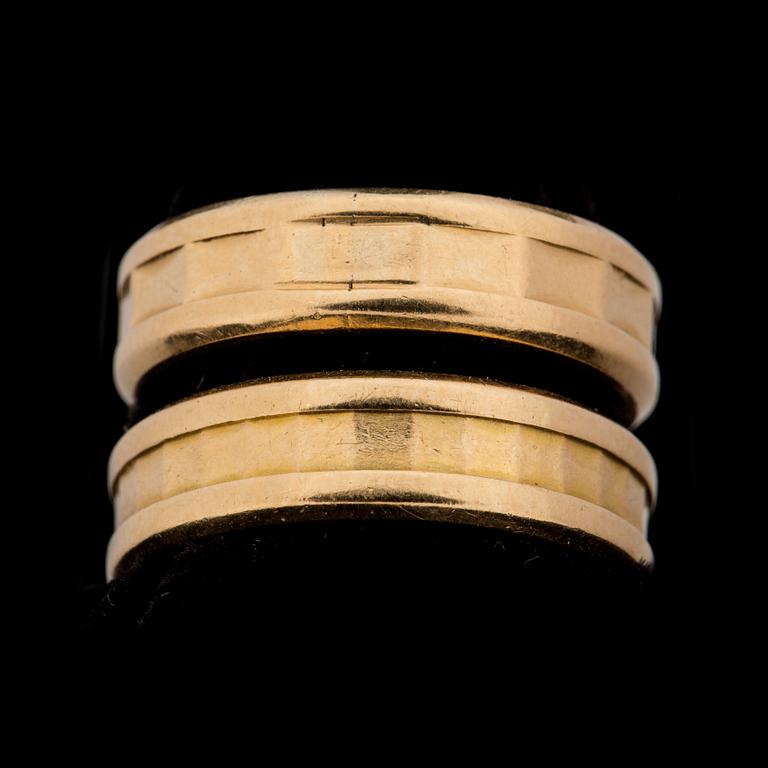 RINGAR, 2 st. 18K guld. Ceson, Göteborg, 1969. Vikt tot ca 9 gram.
