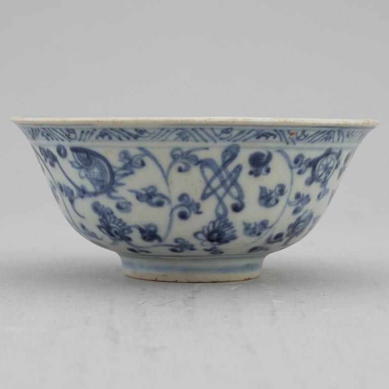 A blue and white bowl, Ming dynasty (1368-1644).