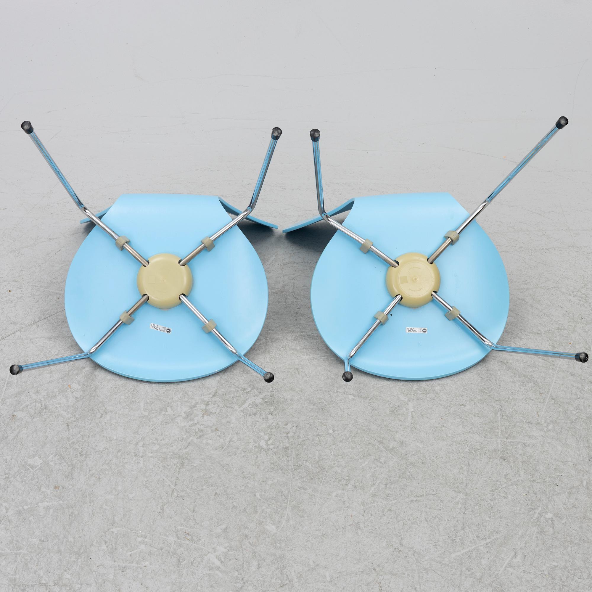 Arne Jacobsen, a pair of 'Seven' chairs, Fritz Hansen, Denmark, 1993.
