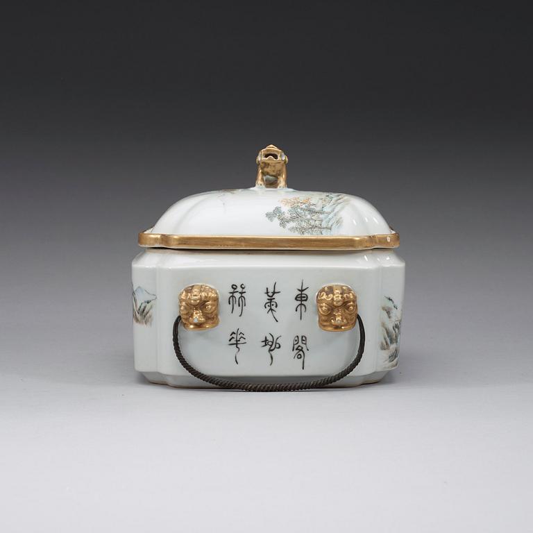 A square food container with cover and separate warmer, Qing Dynasty, Guangxu six-character mark and of the period.