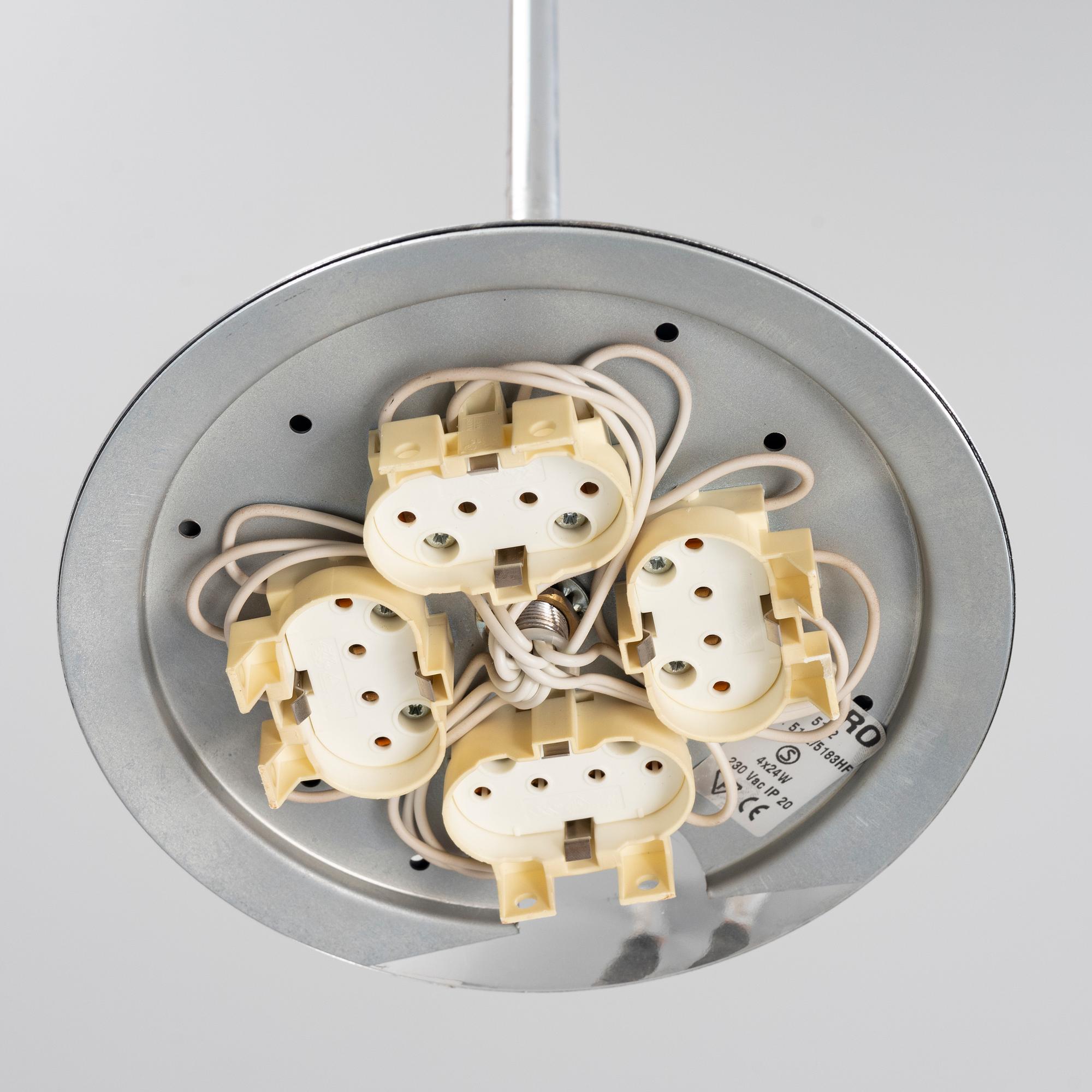 Taklampor, ett par, Zero, 1900-talets slut.