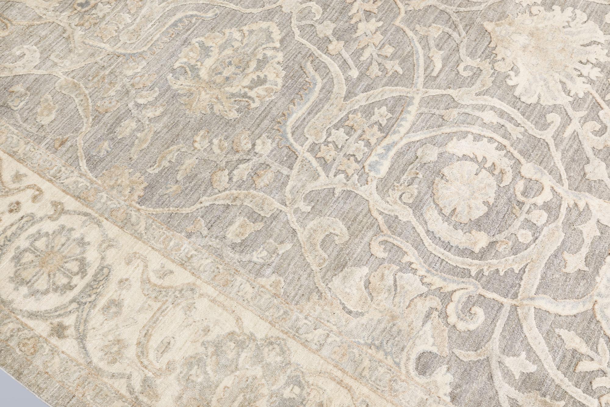 A Ziegler Design carpet, 347 x 276 cm.