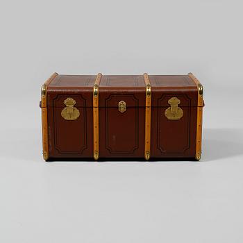 KOFFERT, 1900-talets första hälft.
