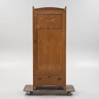 Klädskåp, 1920-tal.
